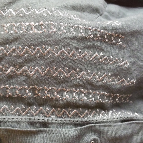 Olsen Linen Blouse - Picture 2 of 14